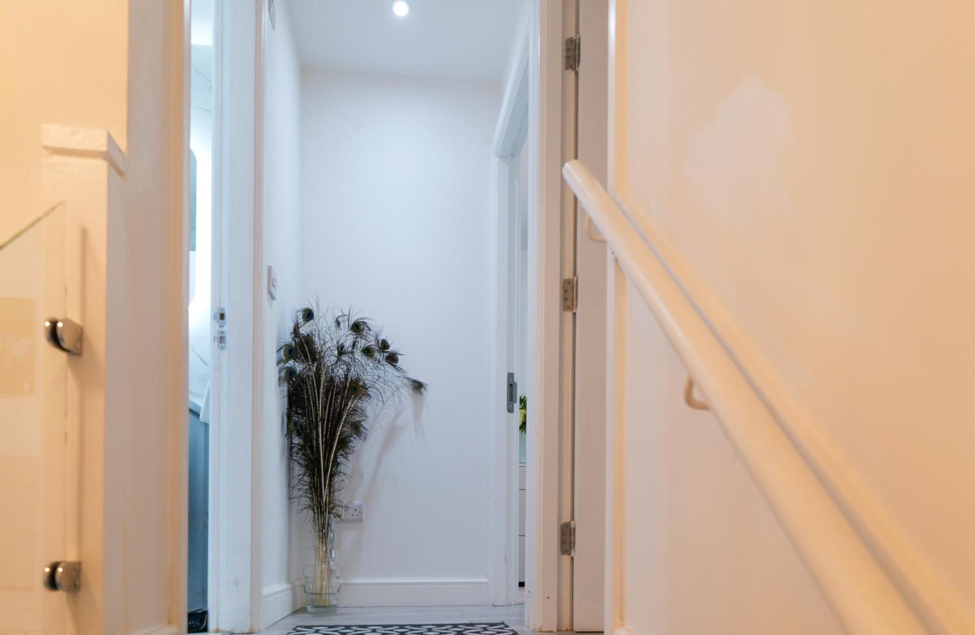 Downtown Cozy House In Manchester Extérieur photo
